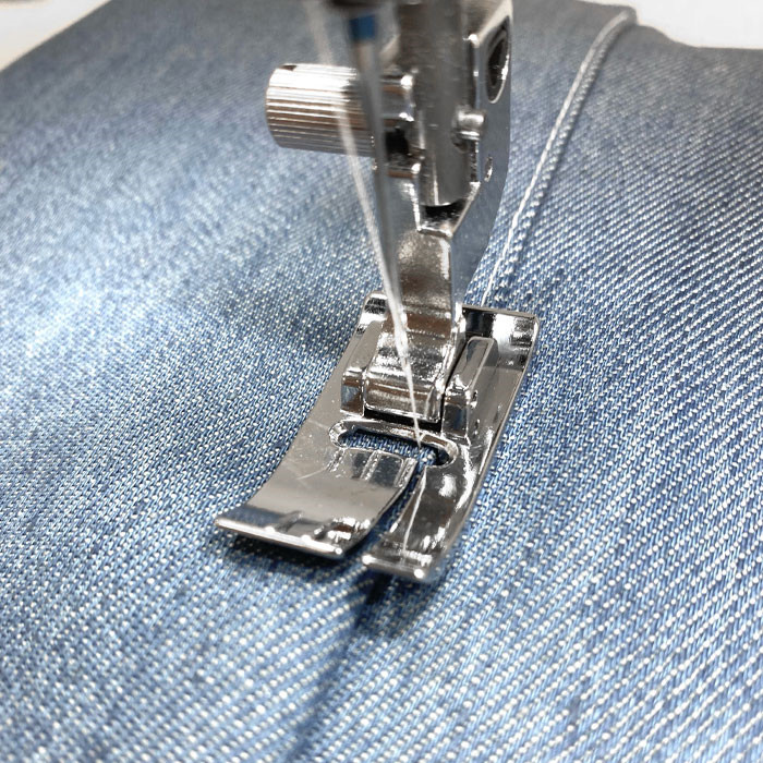 Pied couche inégale, double niveau droit 9mm Janome Pied couche inégale, double niveau droit 9mm Janome