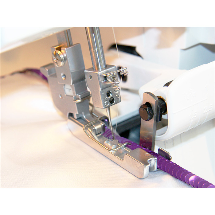 Pied passepoil 4mm, perles, paillettes Bernina Pied passepoil 4mm, perles, paillettes Bernina