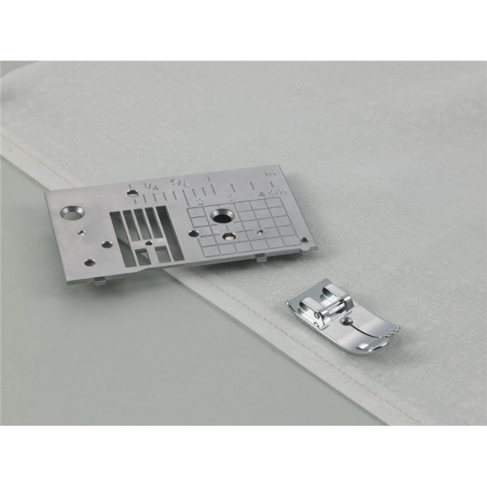 Plaque d'aiguille et pied point droit Brother SNP02 Plaque d'aiguille et pied point droit Brother SNP02